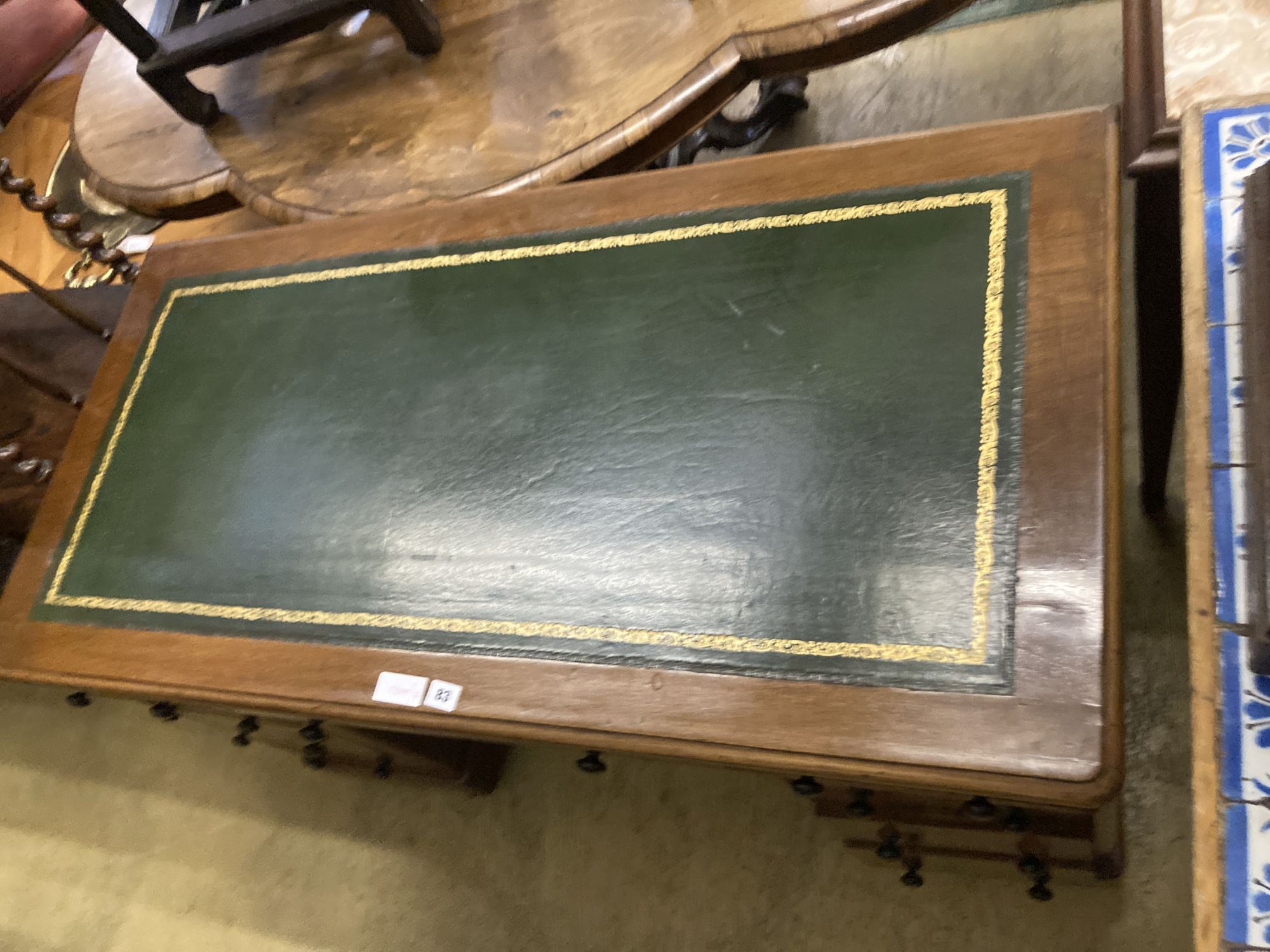 A Victorian mahogany pedestal desk, width 118cm depth 60cm height 74cm